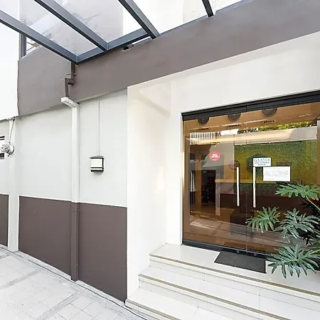 The Chipper Hotel